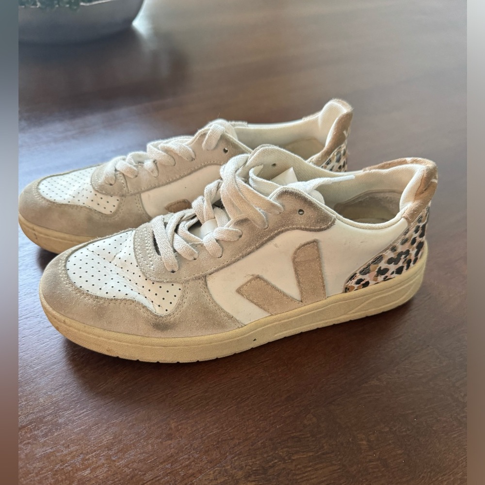 Veja Tennis Shoes- Cheeta detailing